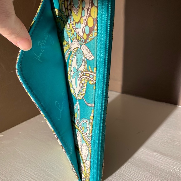 Vera Bradley Large Travel Wallet - Picture 3 of 5